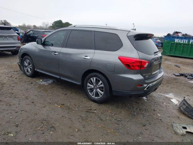 Nissan Pathfinder Sv Image 4