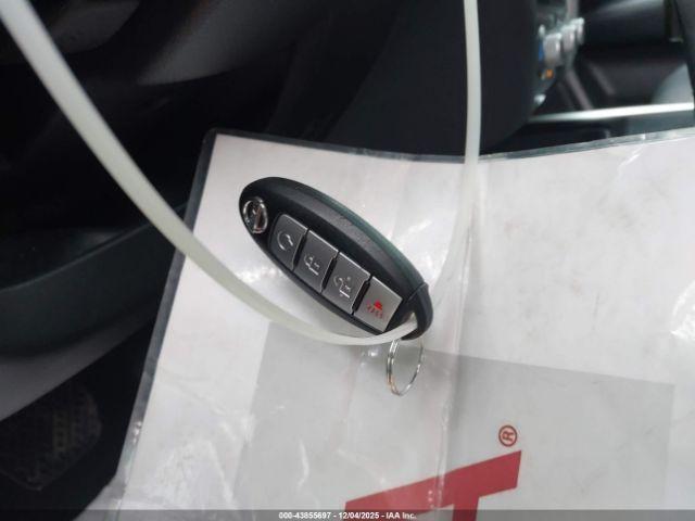 Nissan Pathfinder Sv Image 15