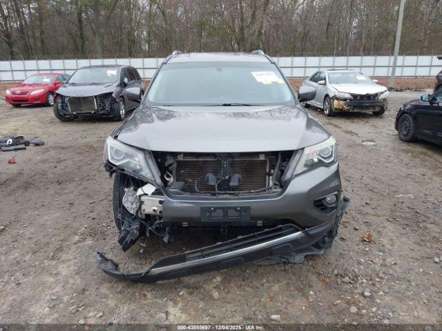 Nissan Pathfinder Sv Image 17