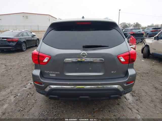 Nissan Pathfinder Sv Image 3