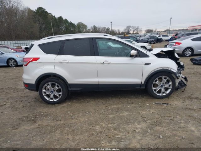 Ford Escape Titanium Image 10