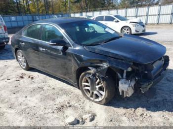  Salvage Nissan Maxima