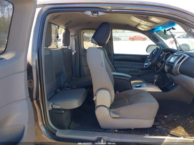 Toyota Tacoma Prerunner V6 Image 15