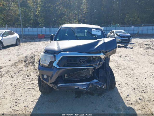 Toyota Tacoma Prerunner V6 Image 16