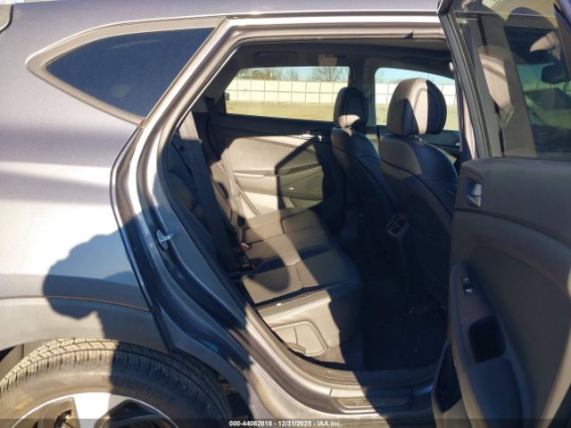 Hyundai TUCSON Limited Image 9