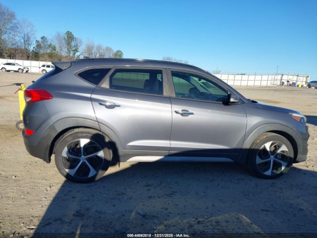 Hyundai TUCSON Limited Image 11