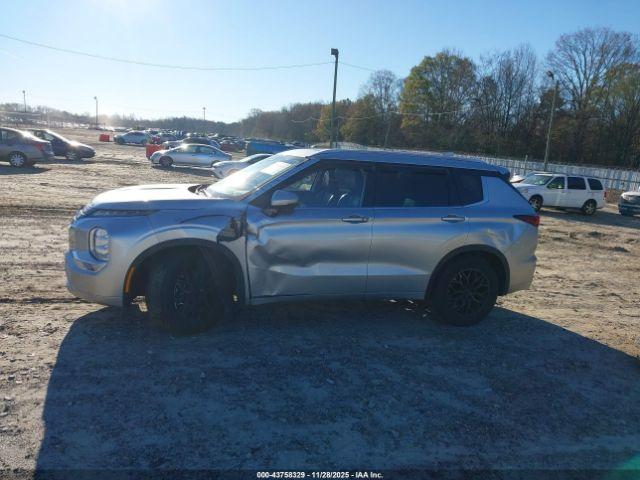 Mitsubishi Outlander Image 17