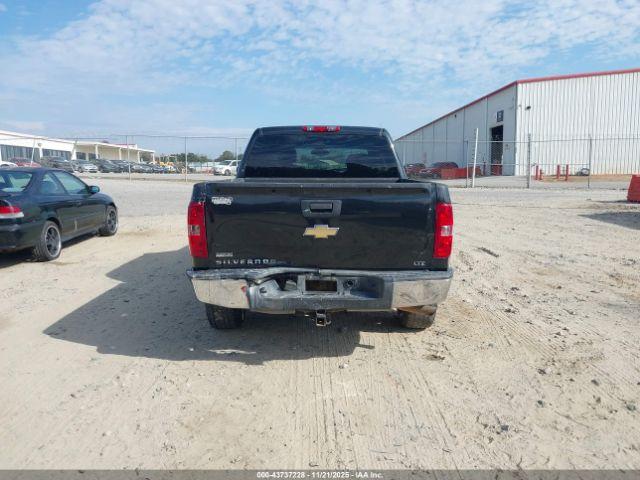 Chevrolet Silverado 1500 Lt Image 2