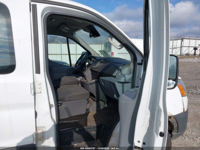 Ford Transit Image 4