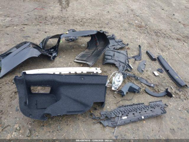 BMW 5 Series Image 8