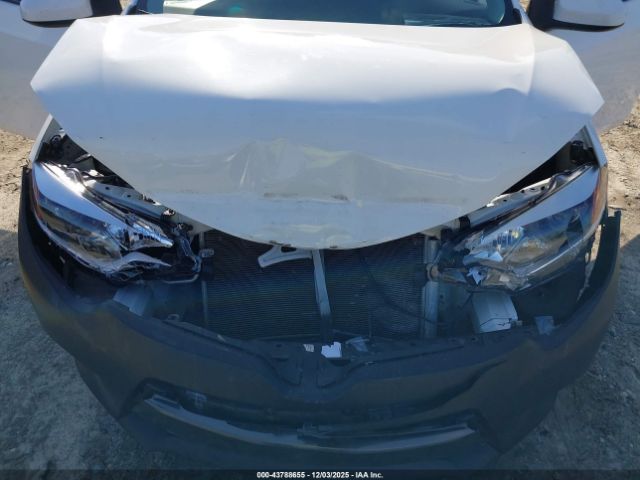 Toyota Corolla L Image 3