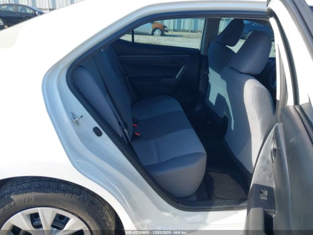 Toyota Corolla L Image 8