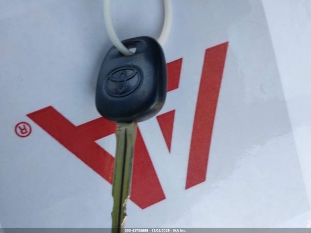 Toyota Corolla L Image 9