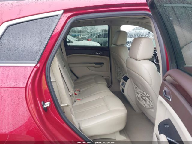 Cadillac SRX Luxury Collection Image 3