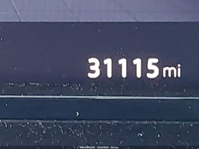 Volkswagen Golf 2.0t Image 9