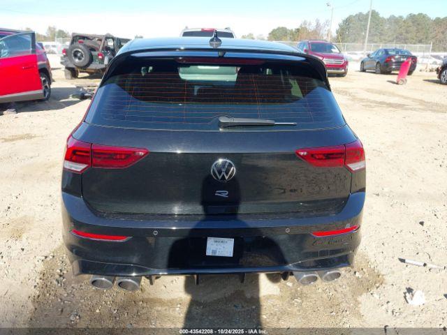 Volkswagen Golf 2.0t Image 16