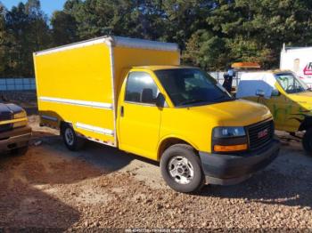  Salvage General Motors Savana Cutaway