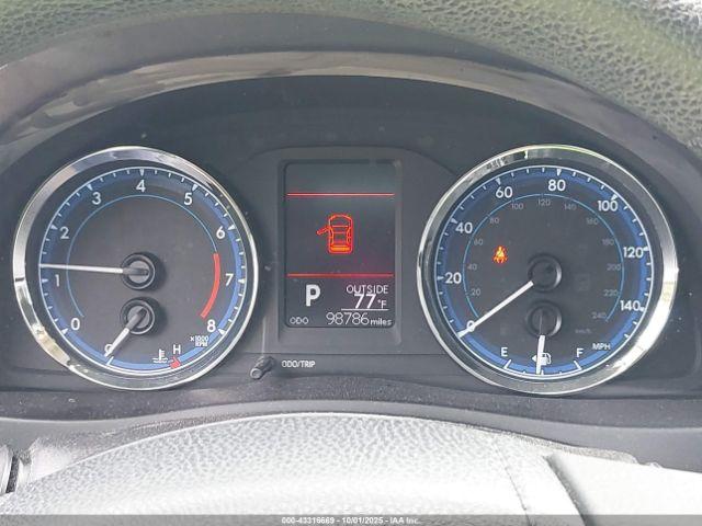 Toyota Corolla Le Image 11