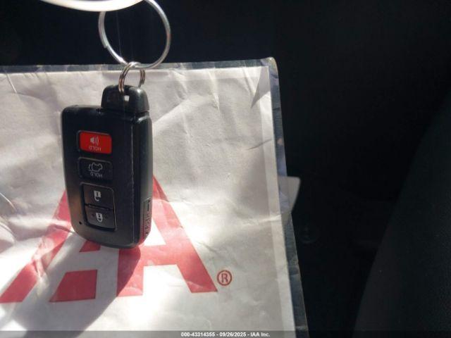 Toyota Highlander Xle Image 13