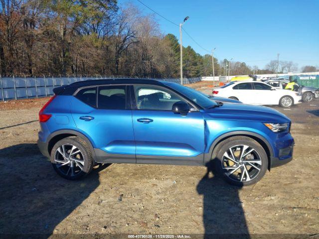Volvo XC40 T4 R-design Image 12