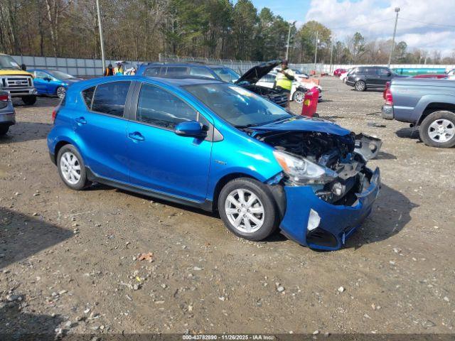  Salvage Toyota Prius c
