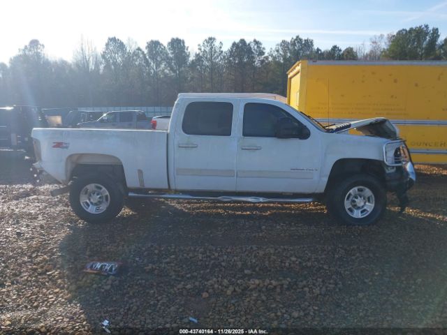 Chevrolet Silverado 2500 Ltz Image 10