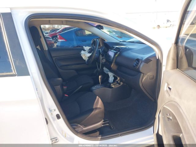 Mitsubishi Mirage Image 4