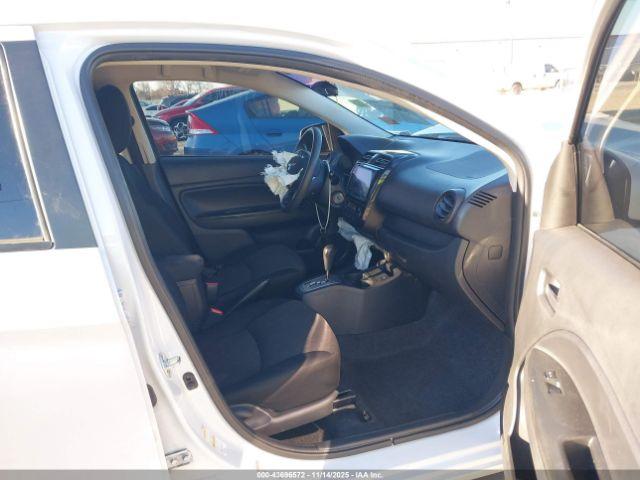 Mitsubishi Mirage Image 4