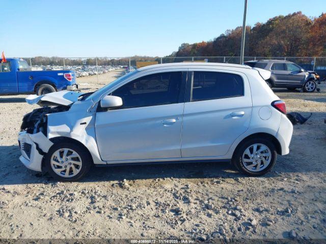 Mitsubishi Mirage Image 11