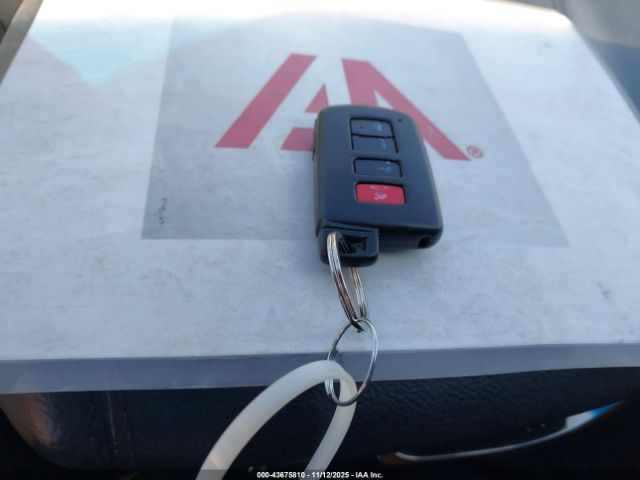 Toyota Avalon Xle Touring Image 14