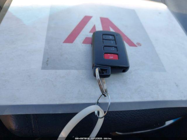 Toyota Avalon Xle Touring Image 14