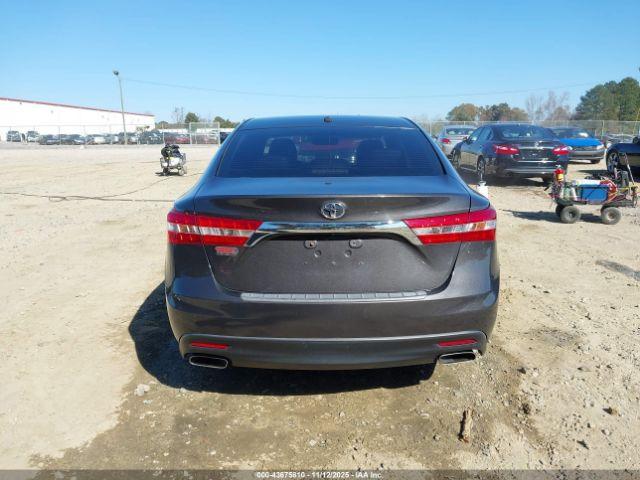 Toyota Avalon Xle Touring Image 12