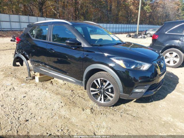  Salvage Nissan Kicks