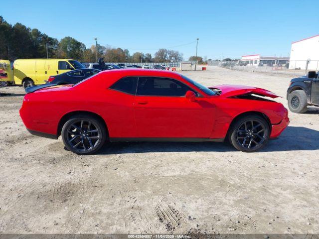 Dodge Challenger Sxt Image 4