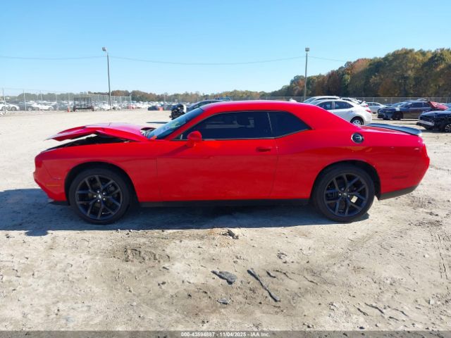 Dodge Challenger Sxt Image 12
