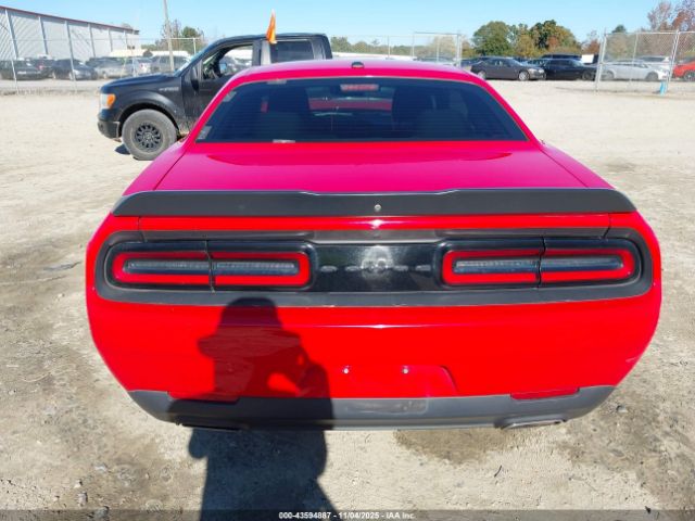 Dodge Challenger Sxt Image 9