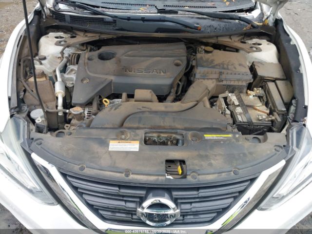 Nissan Altima 2.5 S Image 9