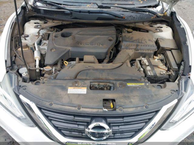 Nissan Altima 2.5 S Image 9