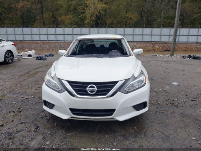 Nissan Altima 2.5 S Image 7