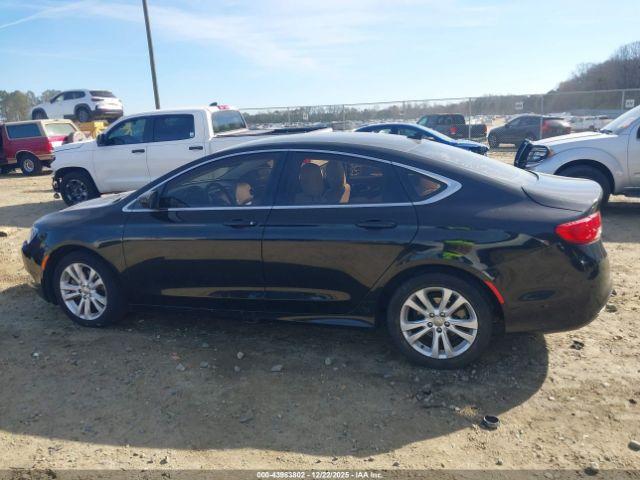 Chrysler 200 Limited Platinum Image 15