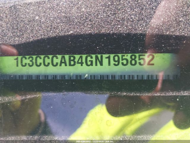 Chrysler 200 Limited Platinum Image 14