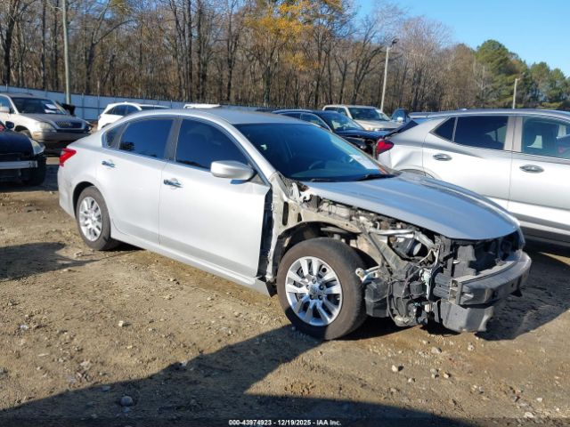 Nissan Altima Image 1