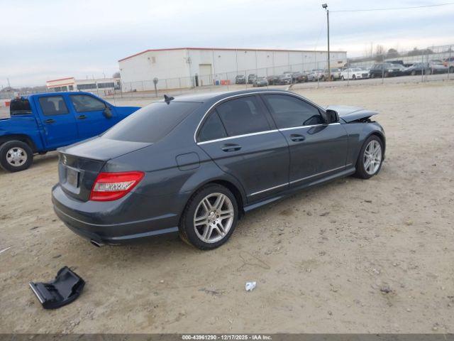 Mercedes-Benz C-Class Sport Image 11