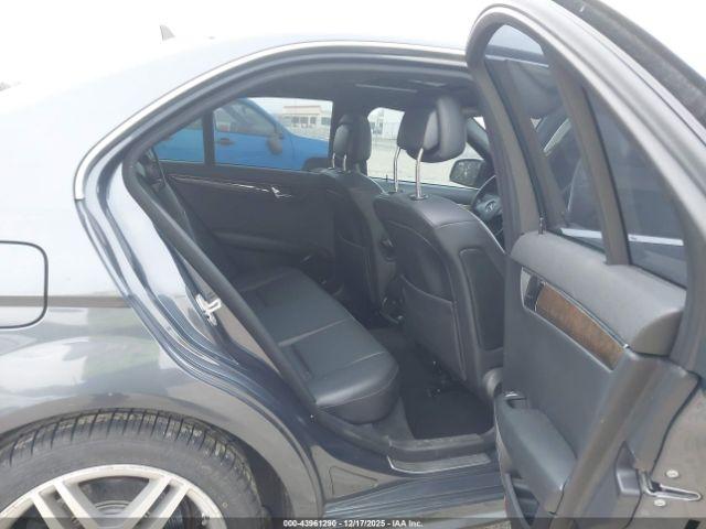 Mercedes-Benz C-Class Sport Image 10