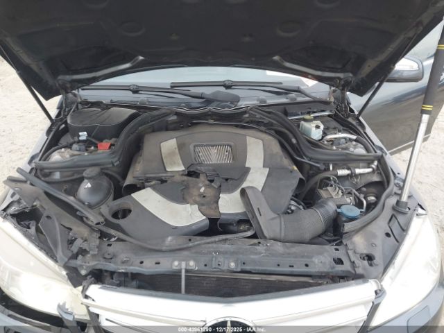 Mercedes-Benz C-Class Sport Image 15