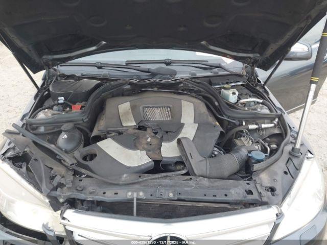 Mercedes-Benz C-Class Sport Image 15