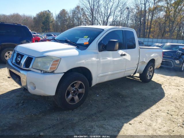 Nissan Titan Se Image 2