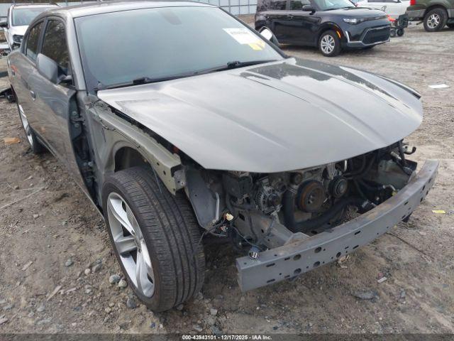 Dodge Charger Image 8