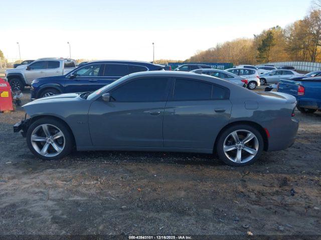 Dodge Charger Image 12