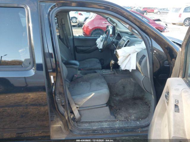 Nissan Frontier Sv Image 16